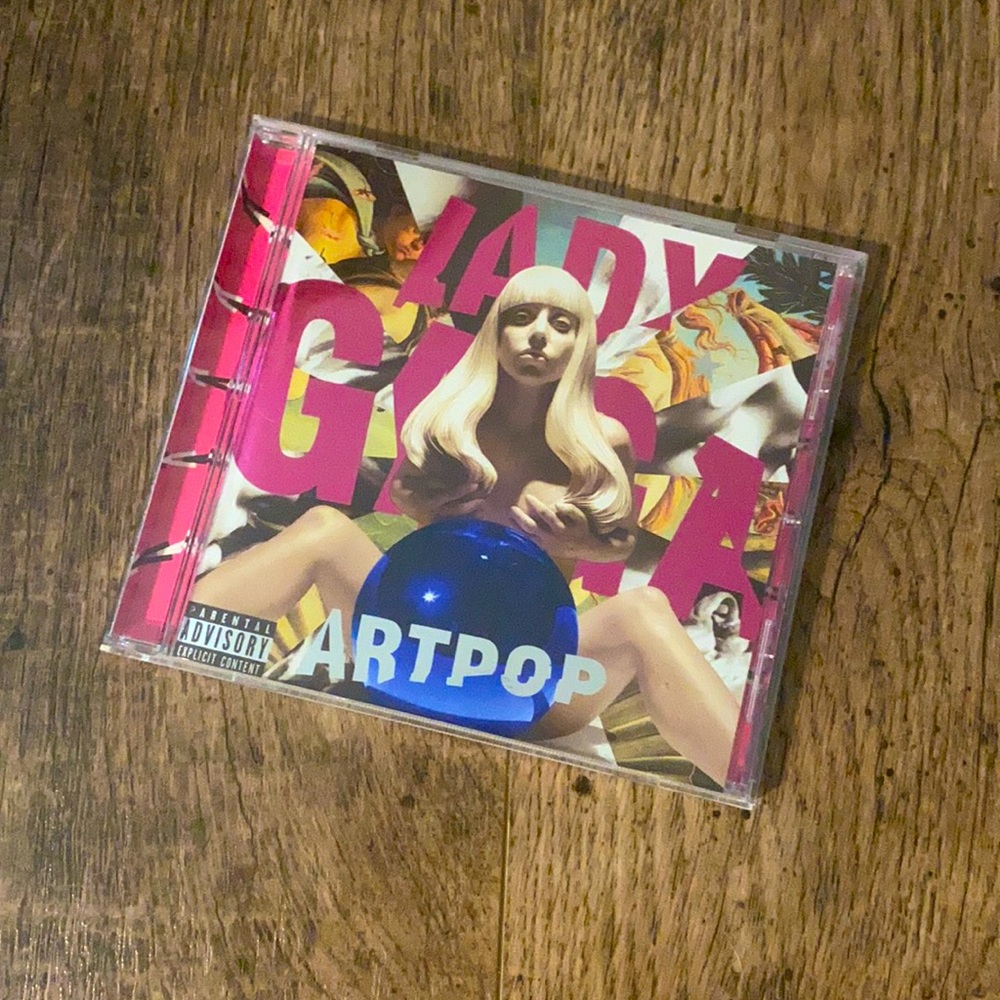 Artpop cd by Lady Gaga